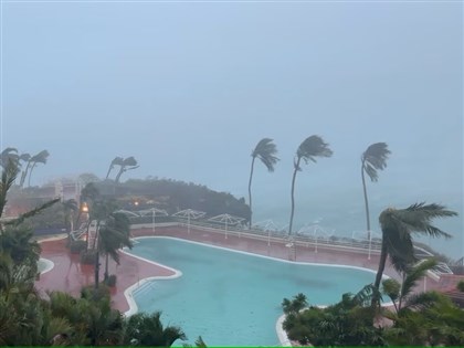 台风玛娃侵袭关岛 115台湾旅客滞留