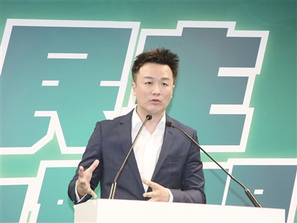 被控私密影像威脅前女友 李正皓貼判決書自清