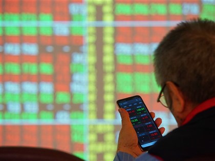 台積電漲8元 台股早盤勁揚逾百點攻上16600點