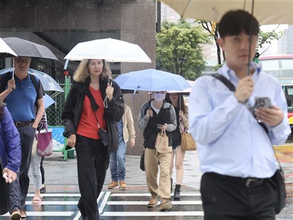 颱風瑪娃海警發布 30日南部炎熱、入夜東北部大雨