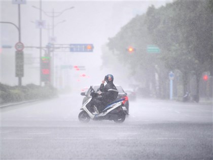 吳德榮：滯留鋒加西南氣流 未來一週留意大量降雨