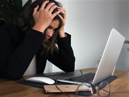 我「怨」故我在 牢騷一發瞬間融入法國社會