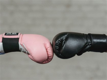 國際奧會撤銷承認國際拳總 巴黎奧運仍保留拳擊賽