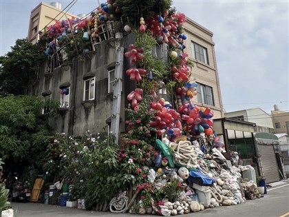 台中大甲石頭屋吸睛 衍生環境髒亂遭限期改善