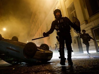 法國暴動第5夜初估719人被捕 馬賽夜間警民衝突激烈
