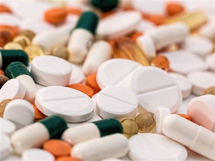 政院：巴比妥等複方藥納第4級管制藥品 今年查獲168家違規