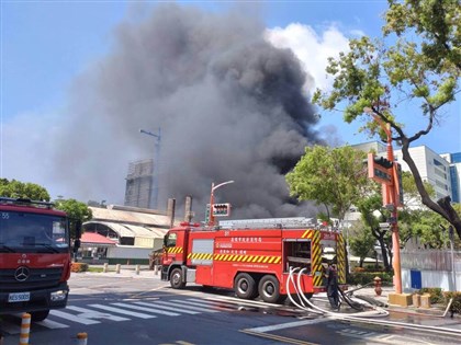 楠梓科技產業園區火警 火勢控制、廠內人員已撤離