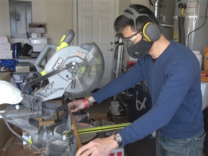 居家工作激發車庫創新 矽谷工程師打造高CP值木工廠