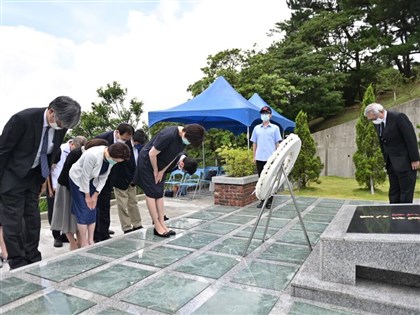 赴五指山祭拜李登輝 安倍昭惠：開心完成先夫遺願