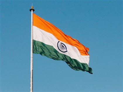 世銀印裔總裁：跨國企業採取「中國加一」去風險 印度有望得利