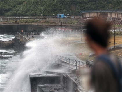 颱風杜蘇芮來勢洶洶 雙北花東逾千戶停電