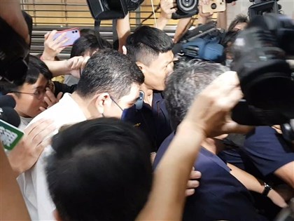 NONO被控妨害性自主 諭令50萬元交保