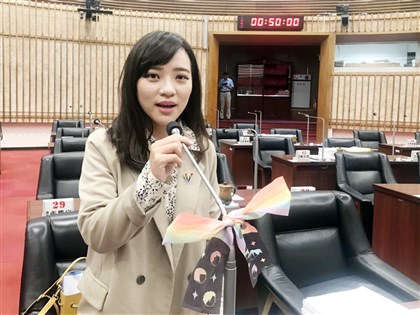 正式加入民進黨 黃捷：風雨同行、攜手前進