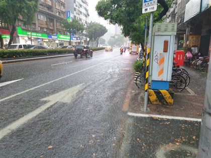 早安世界》今日續防午後雷雨 週末各地降雨趨緩有機會看到陽光