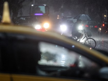 11日需防午後雷陣雨 週休二日降雨空檔