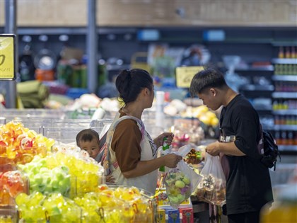 中國7月經濟數據走低  消費弱民間投資降幅擴大