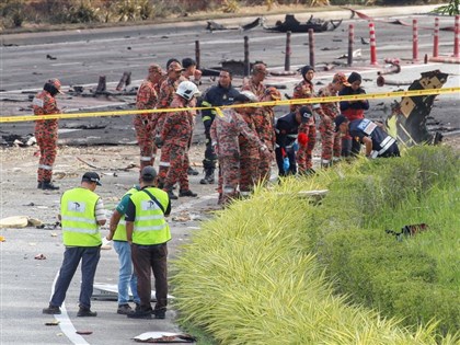 馬來西亞小飛機墜毀釀10死 尋獲座艙通話記錄器