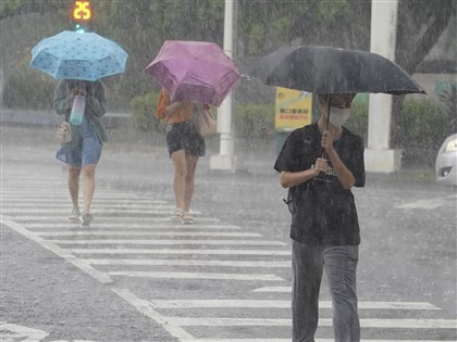 對流雲系旺盛 桃園台南高雄等10縣市豪大雨特報