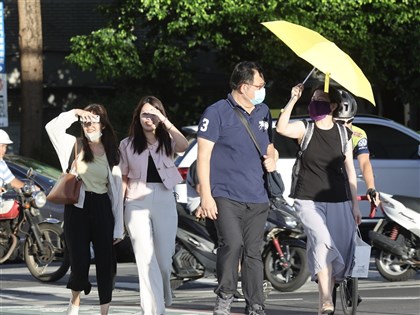 早安世界》今起水氣減各地多雲到晴 午後西部留意雷雨