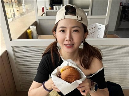 藝人謝忻尖沙咀用餐付現金遭拒引熱議 香港消委會勸收