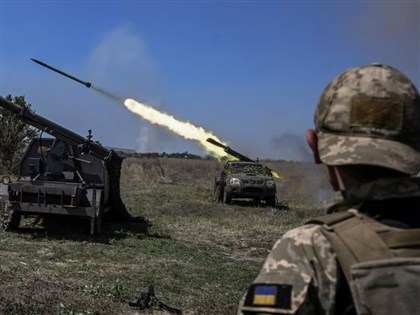 歐盟外交首長：西方軍援烏克蘭太慢太少 9月商議和平議題