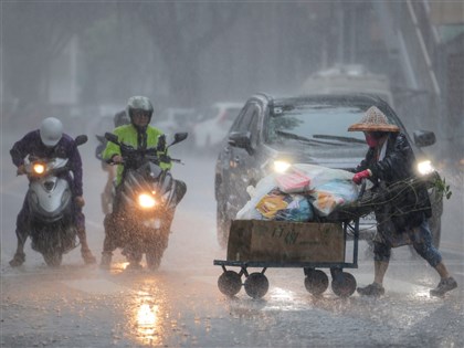 午後對流旺盛 北北基桃等16縣市大雨特報