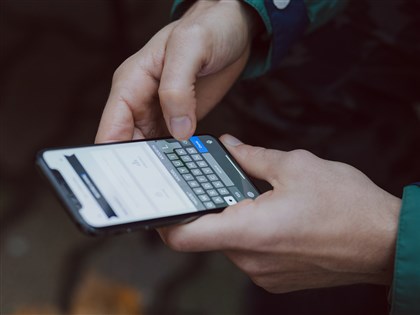 數位部推政府專屬簡訊號碼111防詐 9月底試辦