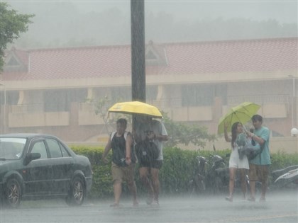 颱風蘇拉陸警解除 31日台東恆春仍須防豪雨