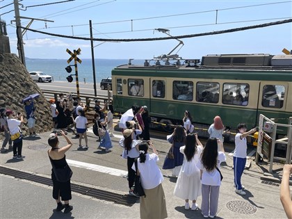 日本鎌倉灌籃高手平交道亂象難解 保全站崗不分平假日