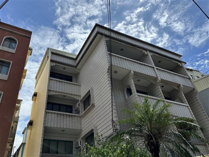 柯文哲新竹家頂樓遭疑違建 柯媽：若不合法就拆