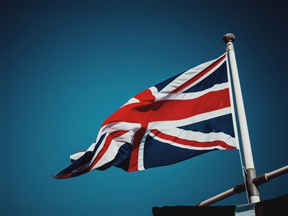 民調：逾半英國選民傾向與中國保持距離