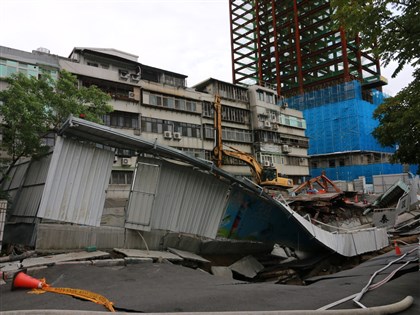 大直街94巷民宅下陷損鄰基泰建設停工 疏散居民增至197戶[影]
