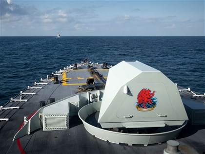 美加軍艦通過台灣海峽 加拿大政要支持挺台