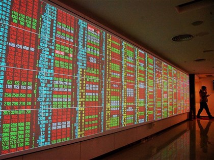 蘋果推新機台積電勁揚 台股早盤漲43點拚站穩月線