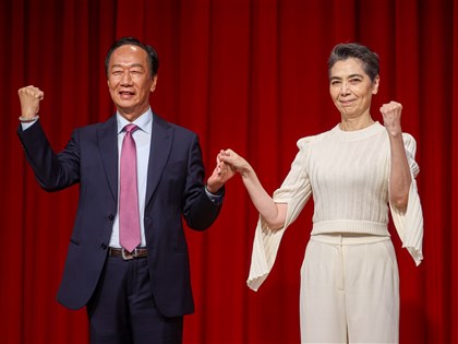 賴佩霞「人選之人」演技受矚 林月真走出螢幕從政變現實