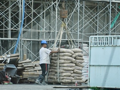 行政院會通過最低工資法草案 違者最高罰150萬