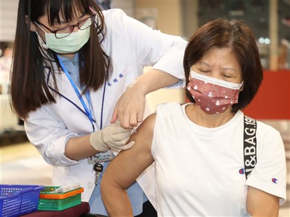 流感、肺炎鏈球菌疫苗10/2起開打 符合資格者可同步施打莫德納XBB