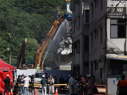 大直街民宅下陷 北市拆25戶塌陷建物預估10/1完工