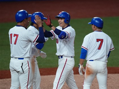 亞運棒球林立敲關鍵轟率台灣搶首勝 坦言只想趕快得分讓隊友放鬆