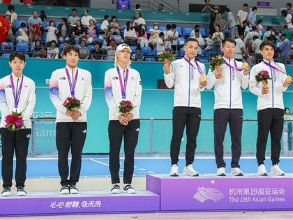 亞運競速溜冰韓國樂極生悲 鄭喆元道歉害到隊友