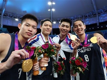 早安世界》亞運台灣奪3對3男籃史上首金 競速溜冰李孟竹劉懿萱金包銀