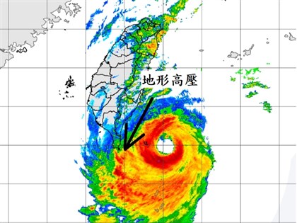 颱風小犬是否登陸難測 鄭明典：地形氣流讓路徑偏南