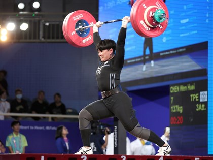 奪牌就差1公斤  陳玟卉亞運舉重總和242公斤獲第4