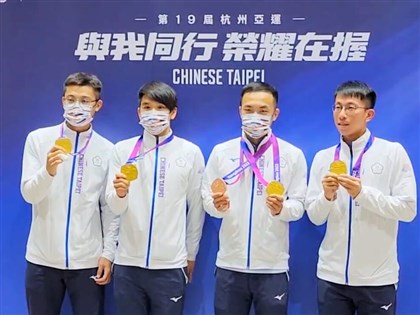 杭州亞運選手凱旋歸國 黃玉霖：盼金牌帶給台灣正能量