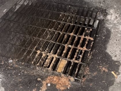 網紅旗下超派炸雞倒廢水釀污染 竹市環保局開罰4800元