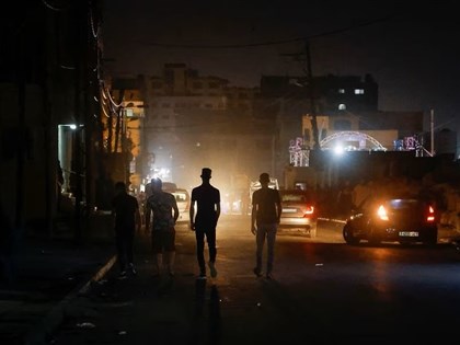 以色列全面圍困斷水斷電 加薩唯一發電廠燃料耗盡關閉