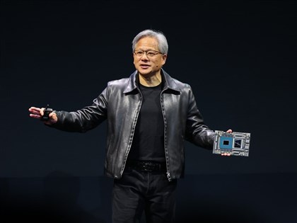 黃仁勳獲網路調查最受歡迎執行長 員工支持率達96%