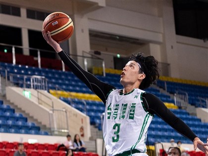 吳季穎遭疑打假球 發文致歉：只是和朋友開玩笑