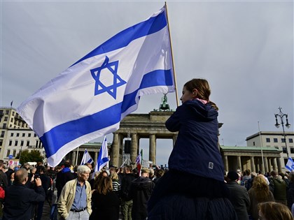 挺巴挺以集會立場涇渭分明 歐洲多城湧示威浪潮