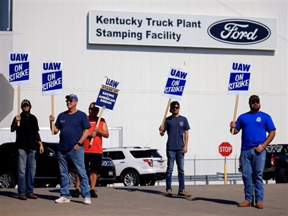 加薪25% 美汽車工會與福特達成臨時協議